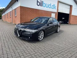 Schwarz Gebraucht 2016 Alfa Romeo Giulia Limousine | 10.800 € (Fairer Preis)