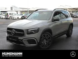 Grau Gebraucht 2025 Mercedes GLB220 AMG SUV | 52.890 € (Etwas zu teuer)