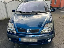 Blau Gebraucht 2001 Renault Scénic Van / Kleinbus | 1.450 € (Fairer Preis)