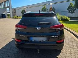Schwarz Gebraucht 2015 Hyundai Tucson Classic SUV | 13.800 € (Etwas zu teuer)