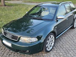 Grün Gebraucht 2001 Audi RS4 Kombi | 39.999 €