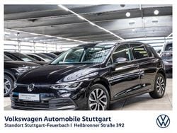 Deep black perleffekt Gebraucht 2023 VW Golf Active Limousine | 25.330 € (Fairer Preis)