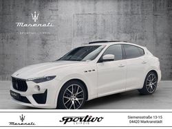 Grau Gebraucht 2020 Maserati Levante SUV | 84.877 €