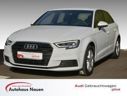 Weiß metallic Gebraucht 2018 Audi A3 Sportback Design Kleinwagen | 20.441 € (Fairer Preis)