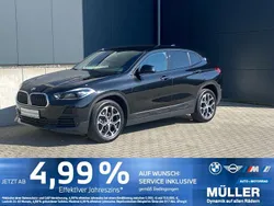 Saphirschwarz metallic Gebraucht 2023 BMW X2 Sport Line SUV | 27.999 € (Guter Preis)