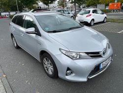 Silber Gebraucht 2014 Toyota Auris Touring Sports Life Kombi | 7.400 € (Superpreis)