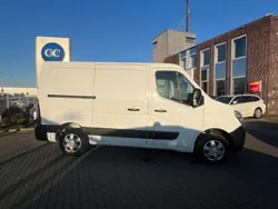 Ice white Gebraucht 2016 Nissan NV400 Van | 13.300 € (Etwas zu teuer)