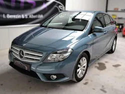 Blau Gebraucht 2013 Mercedes B180 Van / Kleinbus | 9.250 € (Guter Preis)