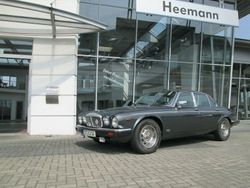 Grün metallic Gebraucht 1990 Jaguar XJ12 Limousine | 25.990 €