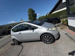 Grau Gebraucht 2006 Mercedes A150 Classic Van / Kleinbus | 1.990 € (Fairer Preis)