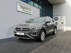 Grau Neu 2025 VW T-Roc Style SUV | 46.000 €