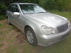 Silber Gebraucht 2001 Mercedes C180 Kombi | 2.350 €