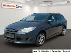 Grau Gebraucht 2011 Ford Focus Kombi | 3.499 € (Fairer Preis)