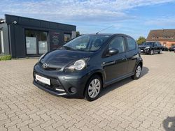 Dark grey metallic Gebraucht 2013 Toyota Aygo Cool Kleinwagen | 5.400 € (Fairer Preis)