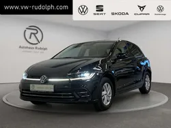 Deep black perleffekt Gebraucht 2024 VW Polo Style Kleinwagen | 20.950 € (Guter Preis)