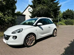 Weiß Gebraucht 2014 Opel Adam Glam Kleinwagen | 4.790 € (Fairer Preis)