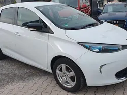 Weiß Gebraucht 2016 Renault Zoe Intens Kleinwagen | 5.950 € (Guter Preis)