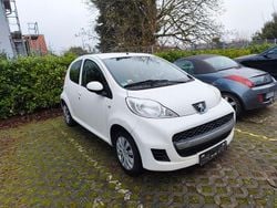 Weiß Gebraucht 2012 Peugeot 107 Access Kleinwagen | 2.800 € (Guter Preis)