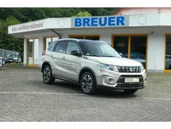 Beige Gebraucht 2020 Suzuki Vitara Comfort+ SUV | 21.770 € (Etwas zu teuer)