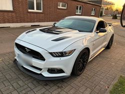 Weiß Gebraucht 2016 Ford Mustang GT Coupé | 29.999 € (Superpreis)