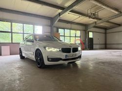 Weiß Gebraucht 2016 BMW 320 Gran Turismo Limousine | 16.200 € (Fairer Preis)