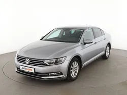 Grau Gebraucht 2018 VW Passat Comfortline Limousine | 16.410 € (Superpreis)