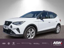 "nevada" weiss Gebraucht 2022 Seat Arona FR-Line SUV | 20.930 € (Fairer Preis)