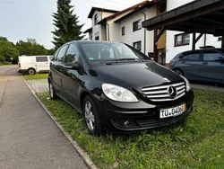 Schwarz Gebraucht 2005 Mercedes B170 Van / Kleinbus | 3.599 € (Fairer Preis)