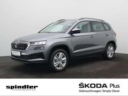 Graphitegrau metallic Gebraucht 2025 Skoda Karoq Selection SUV | 38.580 € (Fairer Preis)