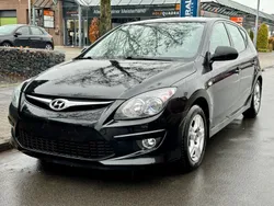 Schwarz Gebraucht 2011 Hyundai i30 Edition Limousine | 2.200 € (Fairer Preis)