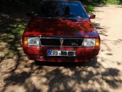Rot Gebraucht 1988 Lancia Delta Kleinwagen | 13.500 €