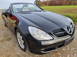 Schwarz Gebraucht 2006 Mercedes SLK200 Cabrio | 7.777 € (Fairer Preis)