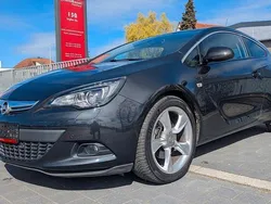 Schwarz Gebraucht 2013 Opel Astra GTC Innovation Coupé | 9.999 €
