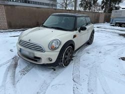 Gelb Gebraucht 2013 Mini Cooper D Kleinwagen | 3.000 € (Fairer Preis)