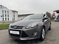 Braun Gebraucht 2013 Ford Focus Titanium Kombi | 7.950 € (Teuer)