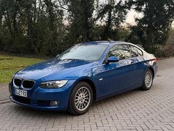 Blau Gebraucht 2007 BMW 320 Coupé | 6.500 € (Etwas zu teuer)