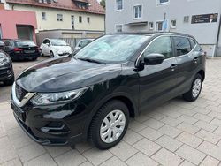 Schwarz Gebraucht 2019 Nissan Qashqai Visia SUV | 14.550 € (Fairer Preis)