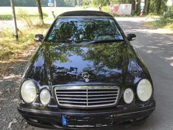 Schwarz Gebraucht 2001 Mercedes CLK230 Avantgarde Cabrio | 3.900 € (Superpreis)