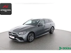 Grau (metallic) Gebraucht 2024 Mercedes C300 AMG Kombi | 53.879 €