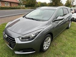 Silber Gebraucht 2017 Hyundai i40 Classic Kombi | 10.499 € (Fairer Preis)