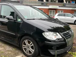 Schwarz Gebraucht 2008 VW Touran Van / Kleinbus | 1.950 € (Fairer Preis)