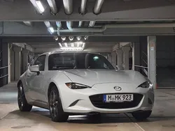 Grau Gebraucht 2018 Mazda MX5 Sports-Line Cabrio | 21.000 € (Fairer Preis)