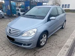Blau Gebraucht 2006 Mercedes B200 Van / Kleinbus | 1.199 € (Etwas zu teuer)