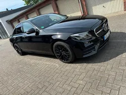 Schwarz Gebraucht 2018 Mercedes E400 AMG Limousine | 34.999 €