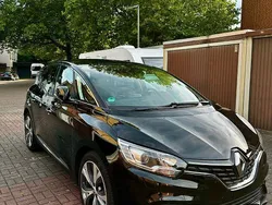 Schwarz Gebraucht 2016 Renault Scénic III Intens Van / Kleinbus | 13.990 €