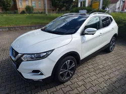 Pearl white (metallic) Gebraucht 2021 Nissan Qashqai Zama SUV | 18.350 € (Guter Preis)