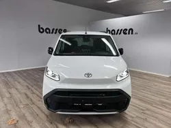 Ice white Neu 2024 Toyota Proace Verso City Kombi | 35.850 € (Teuer)