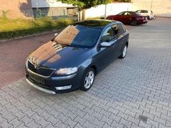 Grau Gebraucht 2016 Skoda Rapid Limousine | 5.999 € (Fairer Preis)