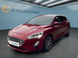 Rot Gebraucht 2019 Ford Focus Limousine | 14.899 € (Etwas zu teuer)