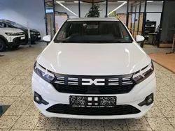 Weiß Gebraucht 2024 Dacia Sandero Expression Kleinwagen | 16.450 € (Guter Preis)